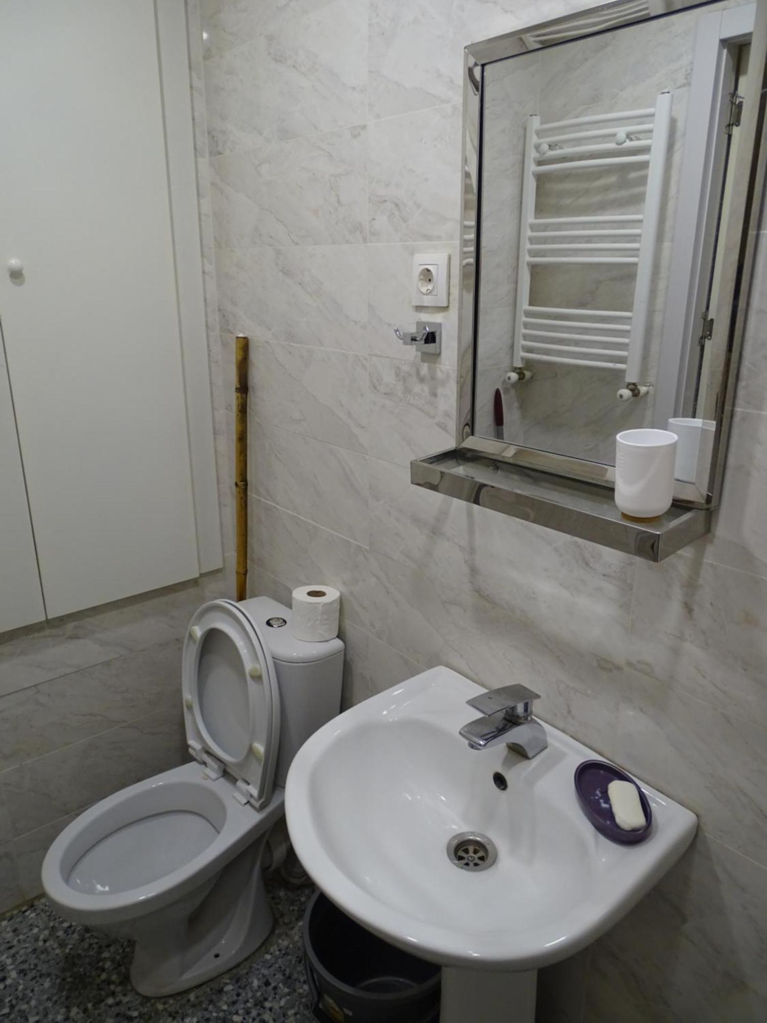 Vake Super Quiet And Comfy Apartment With A Yard Тбилиси Екстериор снимка